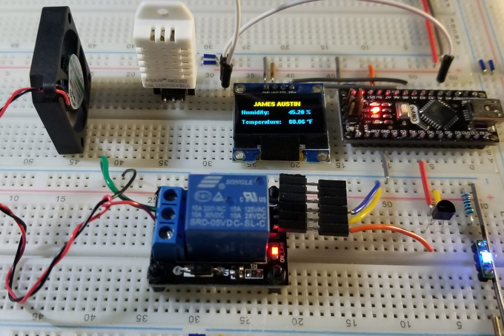Temperature Monitor & Control with a DHT22 Sensor